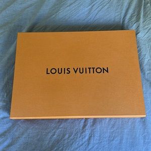 Gift box. Louise Vuitton